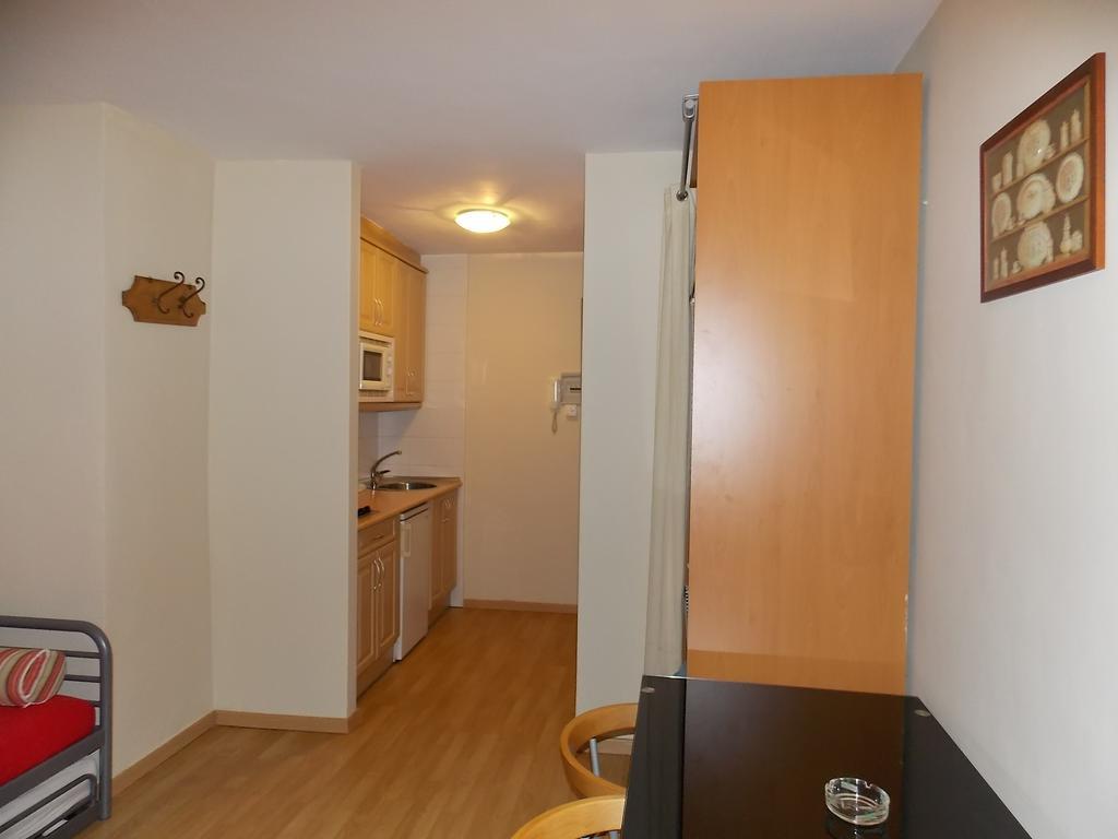 Apartamentos Fidalgo Sandiniés 객실 사진