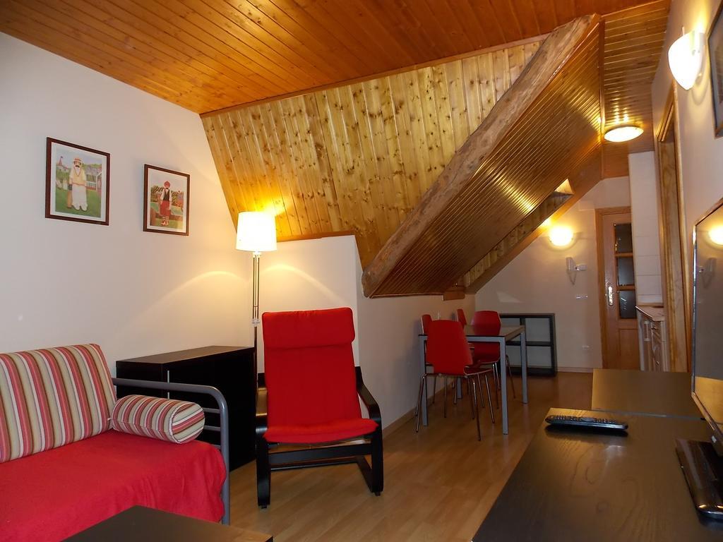 Apartamentos Fidalgo Sandiniés 객실 사진